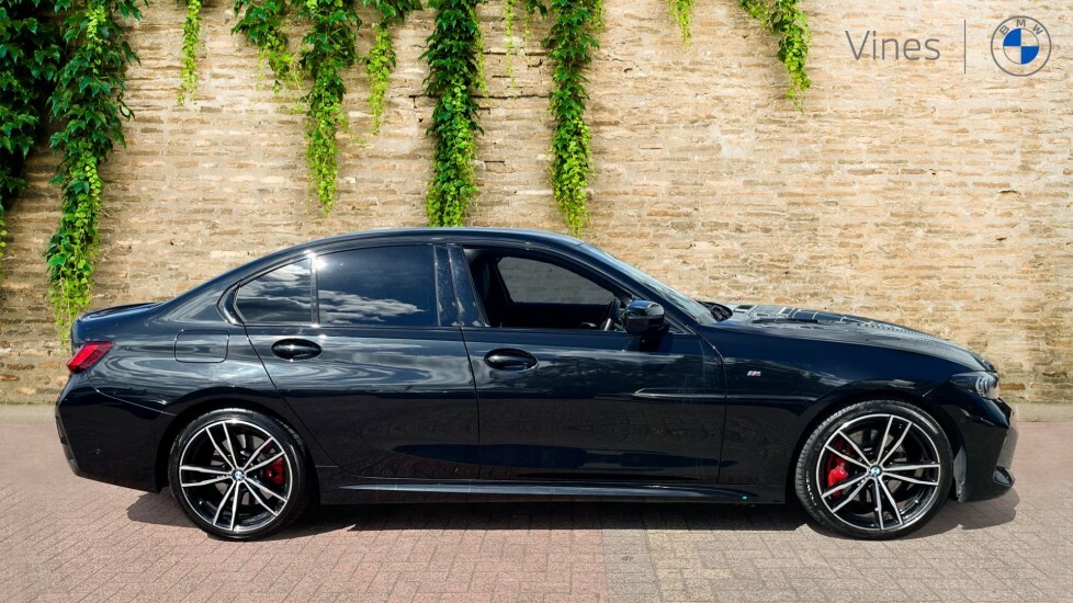 BMW 3 Series 320I M Sport Saloon YH24VRZ #3