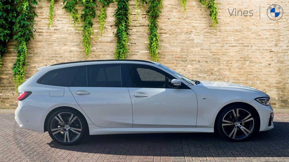 BMW 3 Series 318I M Sport Touring FG22BWU #3