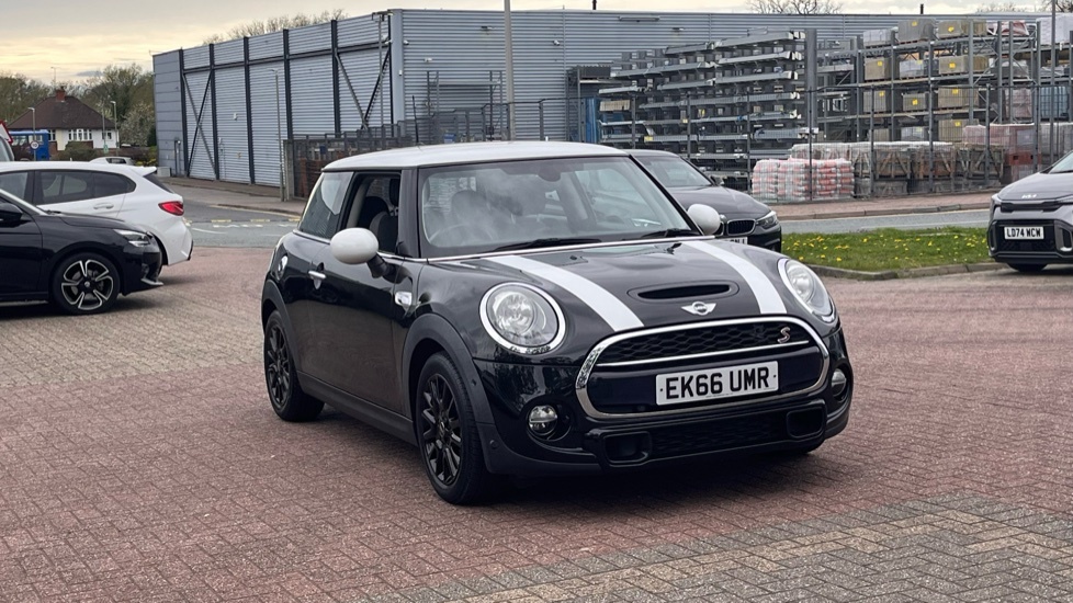 Mini Hatch Cooper S 3-Door Hatch Black