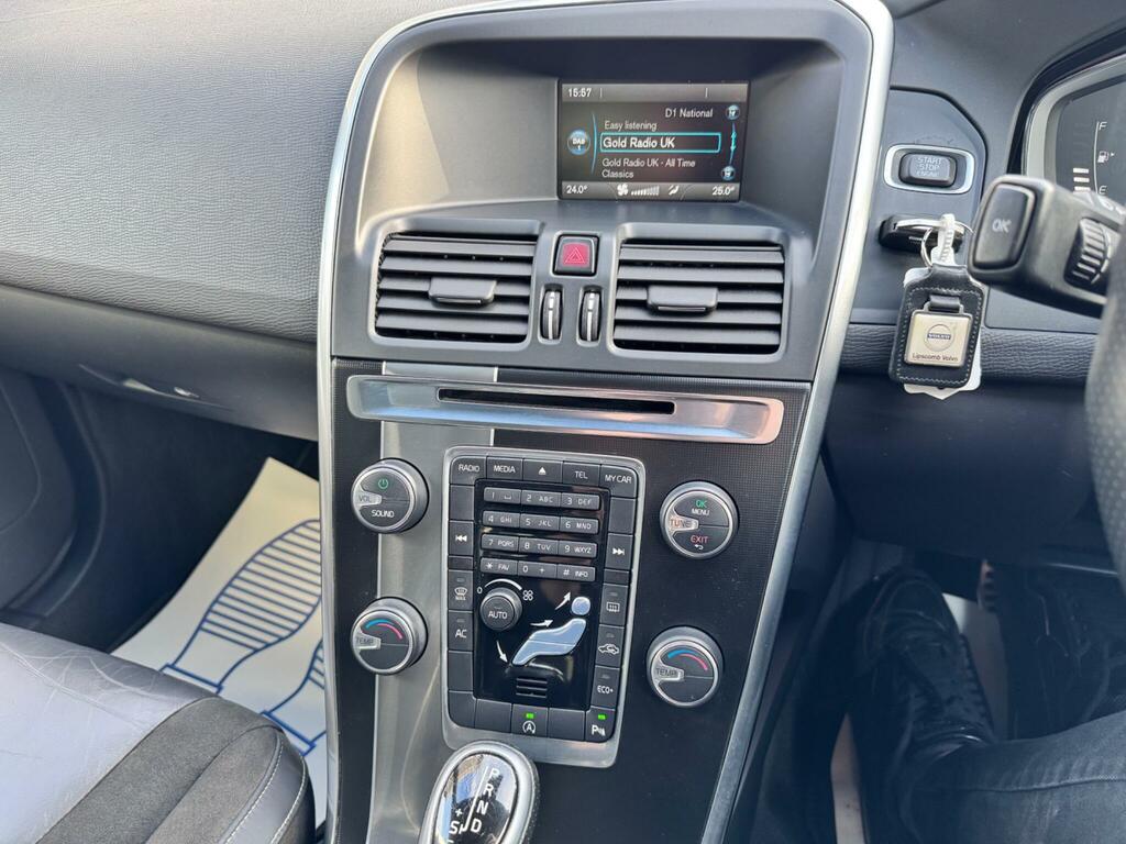 Volvo XC60 3.2 2dr Silver #51