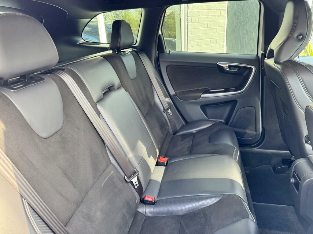 Volvo XC60 3.2 2dr Silver #40