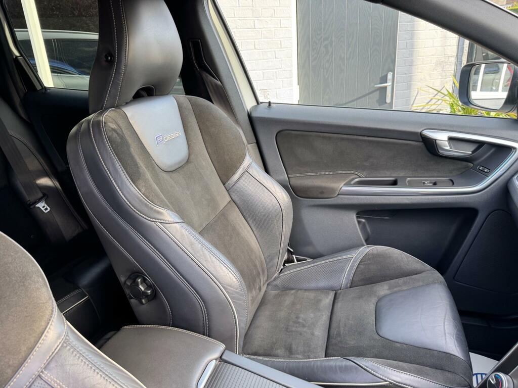 Volvo XC60 3.2 2dr Silver #43