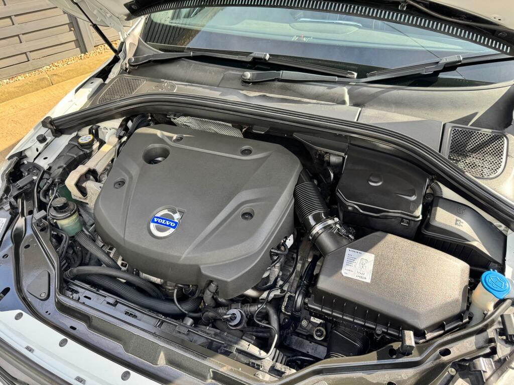 Volvo XC60 3.2 2dr Silver #62