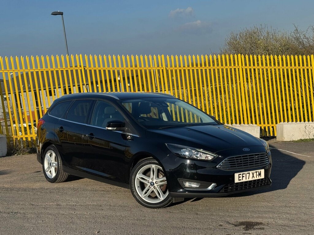 Ford Focus 1.0T Ecoboost Titanium Euro 6 Ss EF17XTM Black