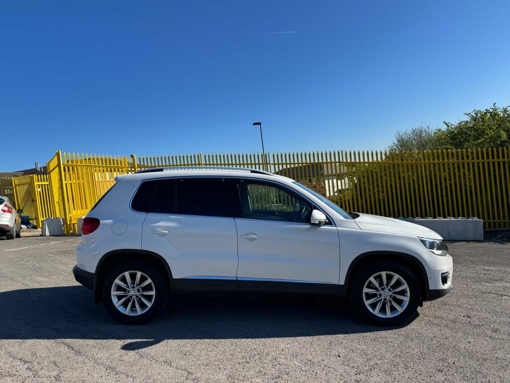 Volkswagen Tiguan 2.0 Tdi Bluemotion Tech Se 2Wd Euro 5 Ss White #5