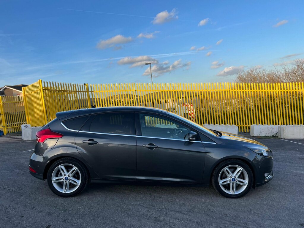 Ford Focus 1.5T Ecoboost Titanium Euro 6 Ss WR15AXT Grey #5