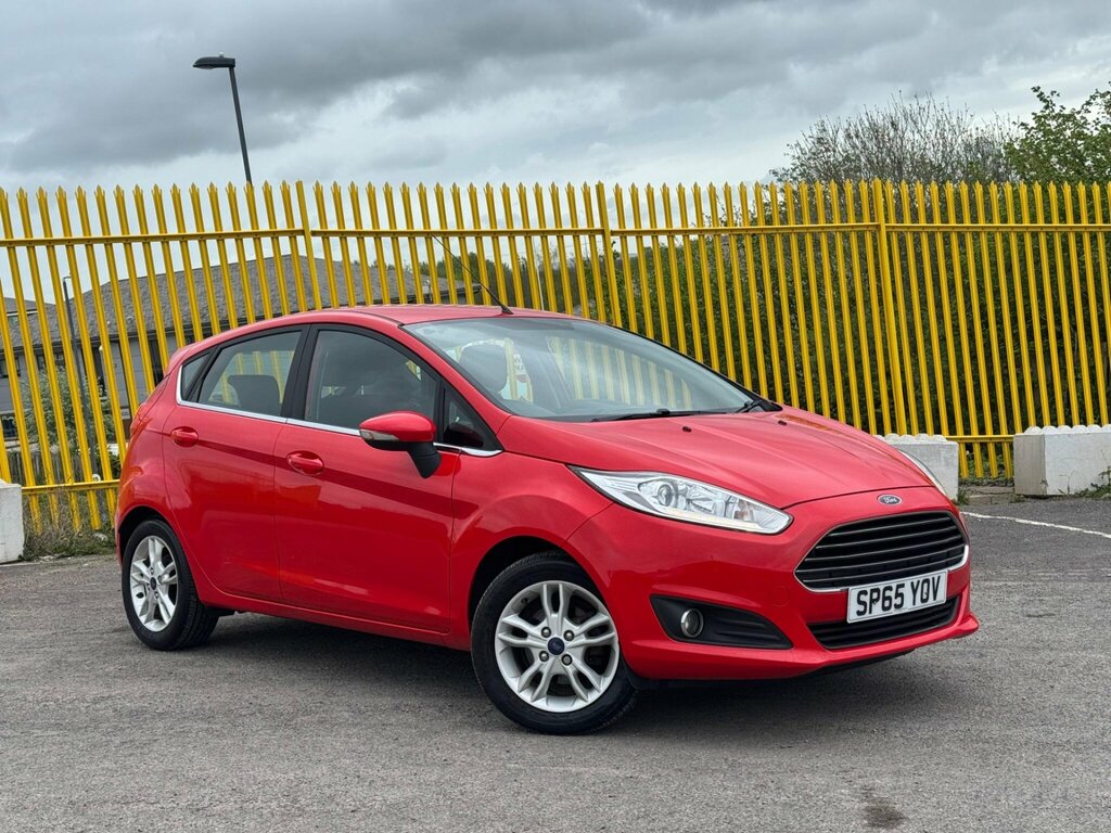 Ford Fiesta 1.0T Ecoboost Zetec Euro 6 Ss SP65YOV Red