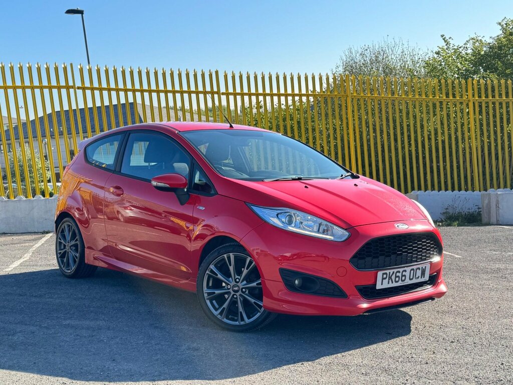Ford Fiesta 1.0T Ecoboost St-line Euro 6 Ss Red