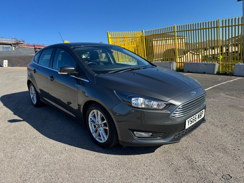 Ford Focus 1.0T Ecoboost Zetec Euro 6 Ss YS66WBP Grey #4