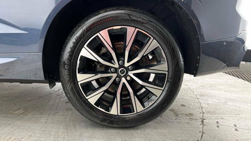 Volvo XC60 B4 Mild Hybrid Plus Dark - 2023 72 YN72PTU Blue #4