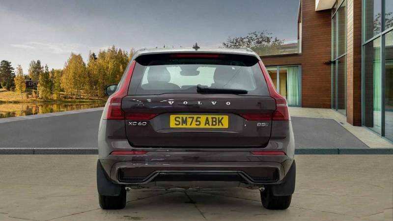 Volvo XC60 B5 Awd Mild Hybrid Plus Dark - 2025 75 SM75ABK Red #4