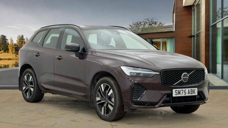 Volvo XC60 B5 Awd Mild Hybrid Plus Dark - 2025 75 Red