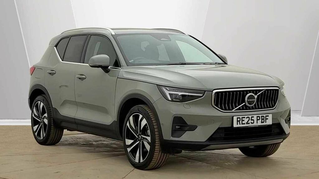 Volvo XC40 Ultra, B3 Mild Hybrid, Bright Green