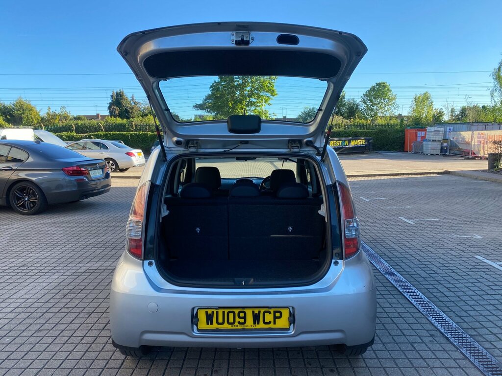 Daihatsu Sirion Se Silver #31