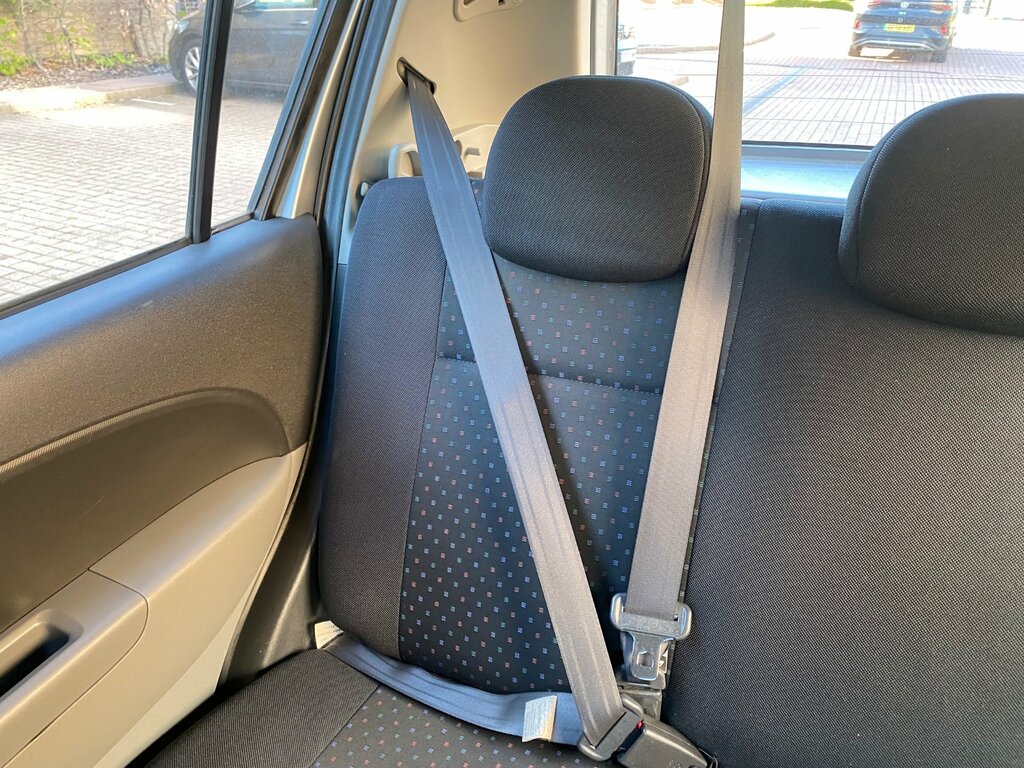 Daihatsu Sirion Se Silver #63