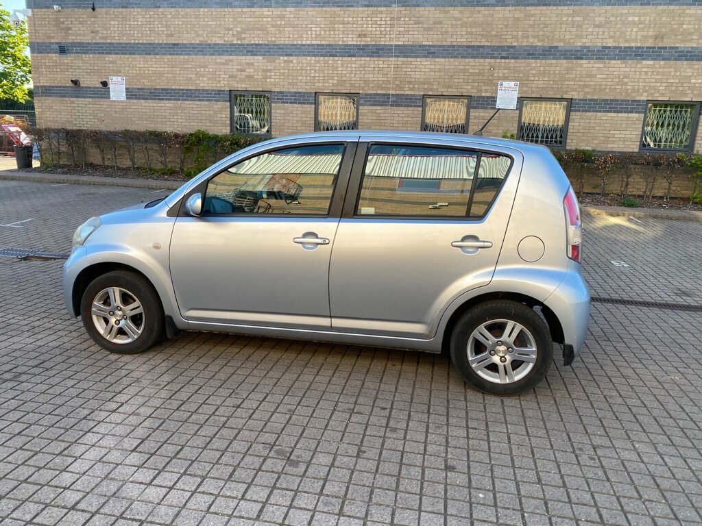 Daihatsu Sirion Se Silver #15