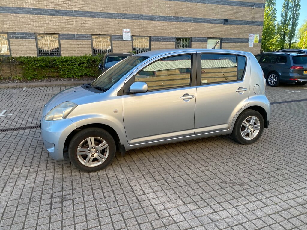 Daihatsu Sirion Se Silver #12