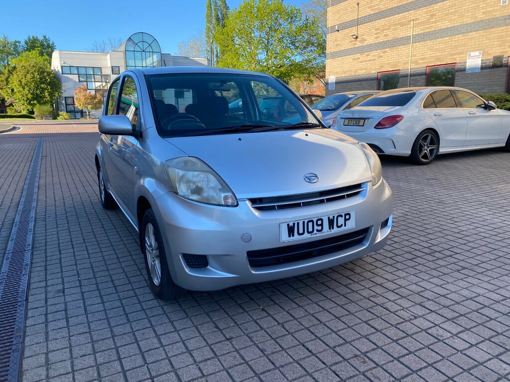 Daihatsu Sirion 1.3 Se Hatchback 137 Gkm, 85 B Silver