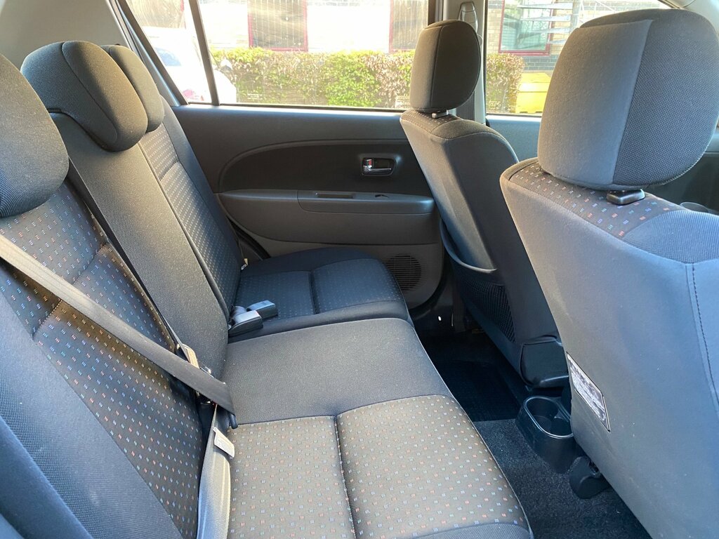 Daihatsu Sirion Se Silver #39