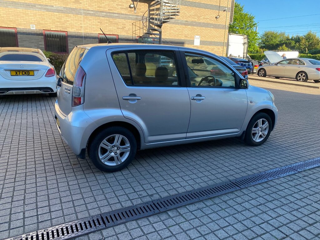 Daihatsu Sirion Se Silver #25