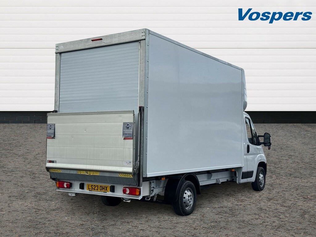 Peugeot Boxer 2.2 Bluehdi Luton 140Ps LS23OHX White #3