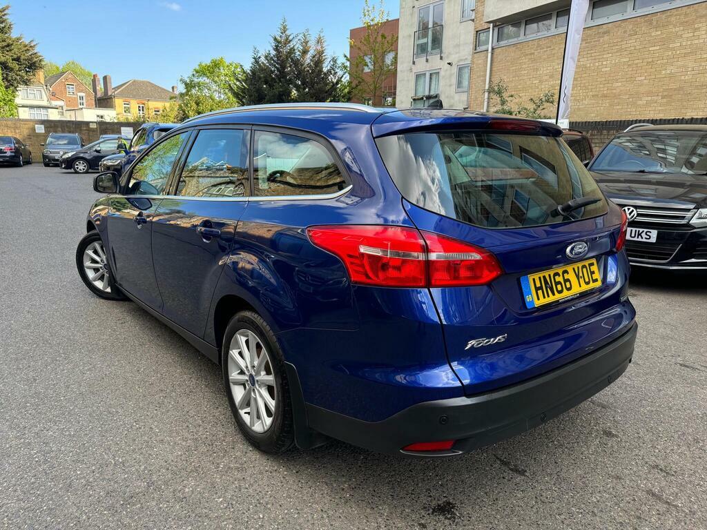 Ford Focus 1.0T Ecoboost Titanium Euro 6 S S HN66YOE Blue #4