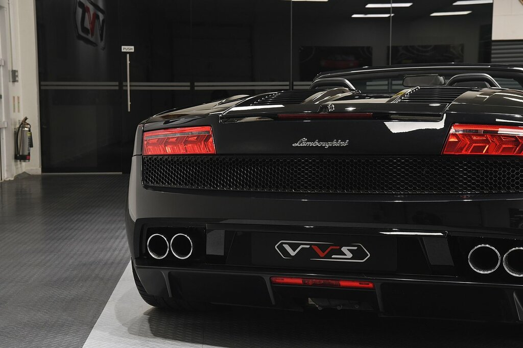 Lamborghini Gallardo Lp 570-4 Spyder Performante 2-Door White #38