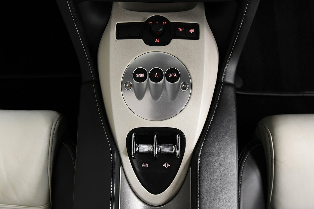 Lamborghini Gallardo Lp 570-4 Spyder Performante 2-Door White #17