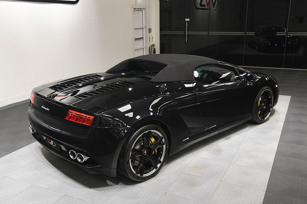 Lamborghini Gallardo Lp 570-4 Spyder Performante 2-Door White #29