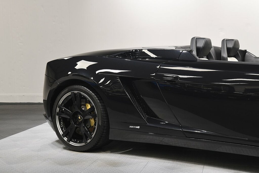 Lamborghini Gallardo Lp 570-4 Spyder Performante 2-Door White #41