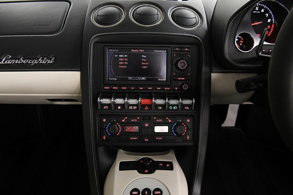 Lamborghini Gallardo Lp 570-4 Spyder Performante 2-Door White #19