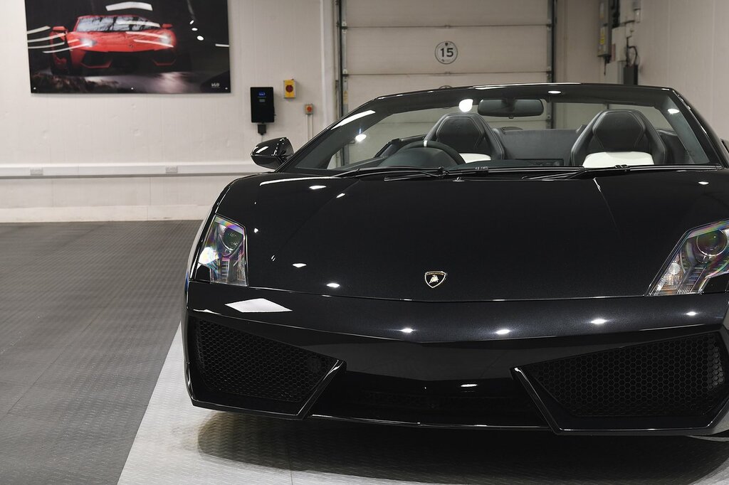 Lamborghini Gallardo Lp 570-4 Spyder Performante 2-Door White #32