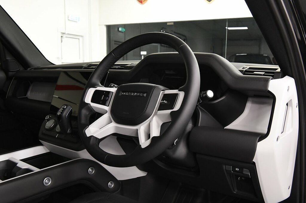 Land Rover Defender 110 D350 Hard Top Mhev X-dynamic Hse DE26FEN Black #5