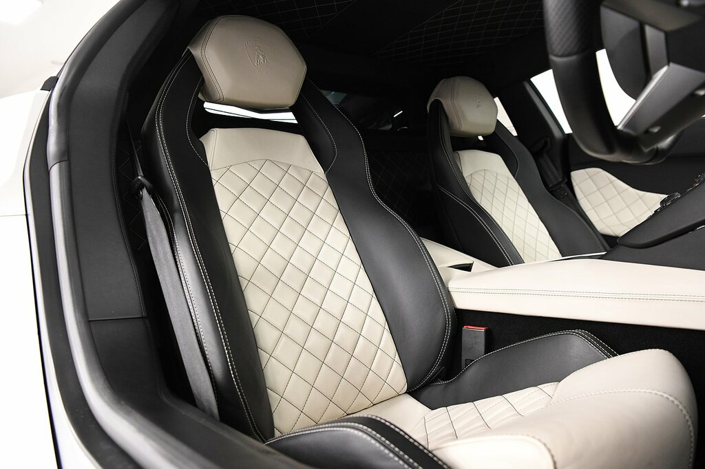 Lamborghini Aventador Lp 700-4 White #8