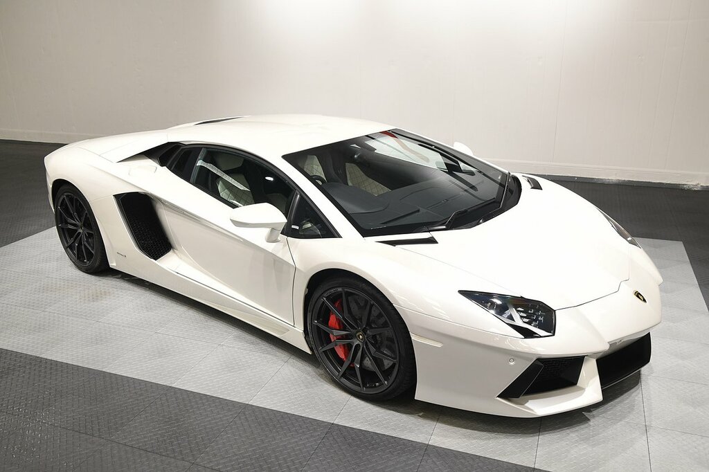 Lamborghini Aventador Lp 700-4 White #27