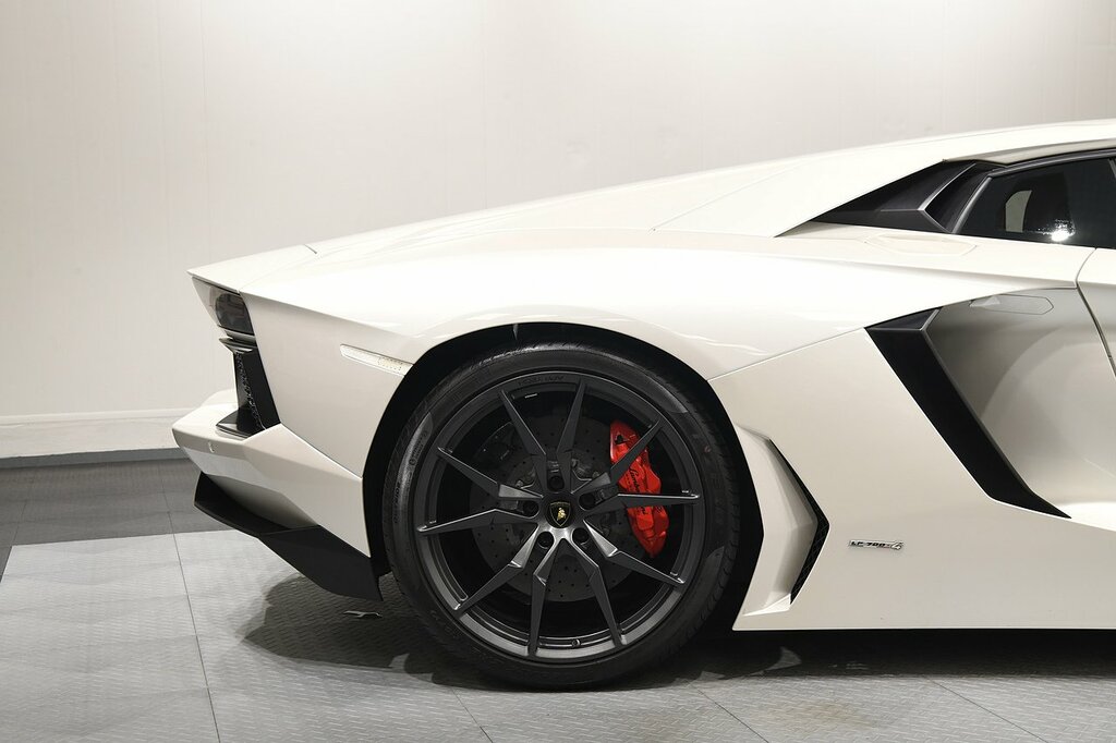 Lamborghini Aventador Lp 700-4 White #42