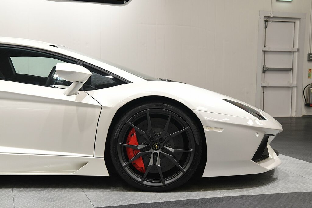 Lamborghini Aventador Lp 700-4 White #32