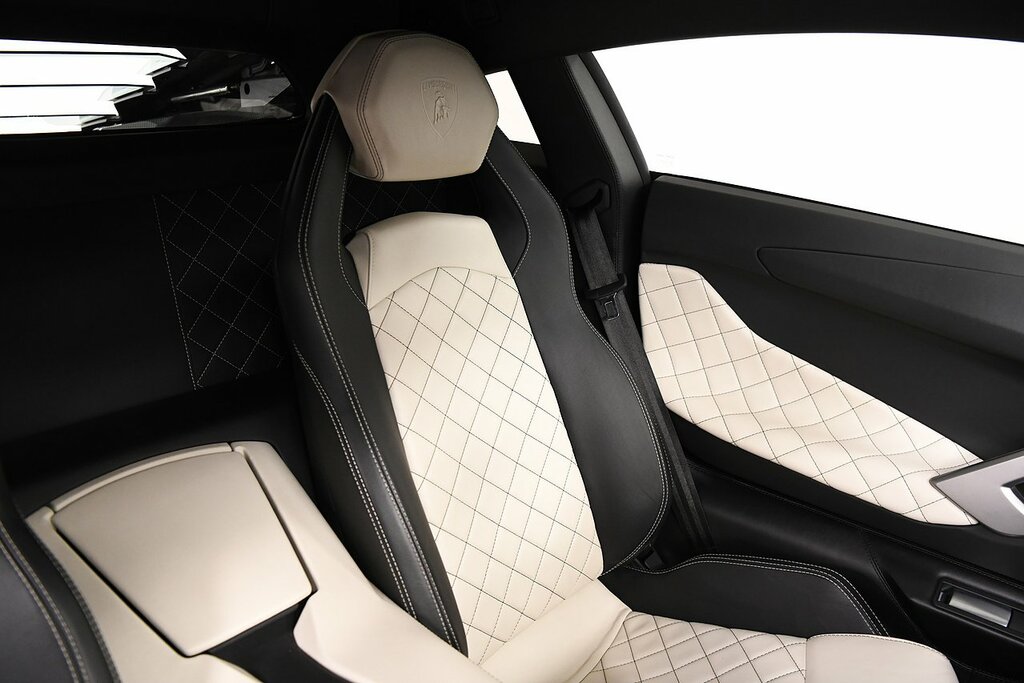 Lamborghini Aventador Lp 700-4 White #11