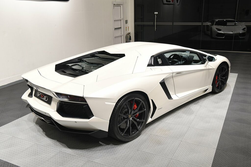 Lamborghini Aventador Lp 700-4 White #28
