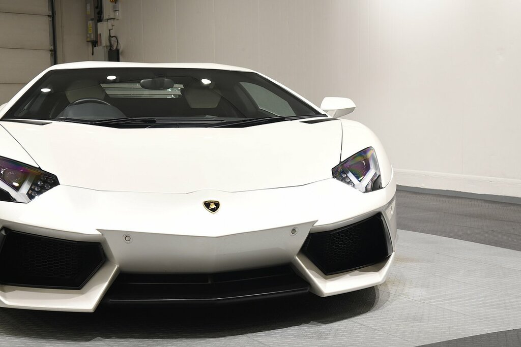 Lamborghini Aventador Lp 700-4 White #30
