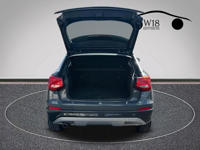 Audi Q2 Tdi 30 Sport Suv LM68UMD Grey #5