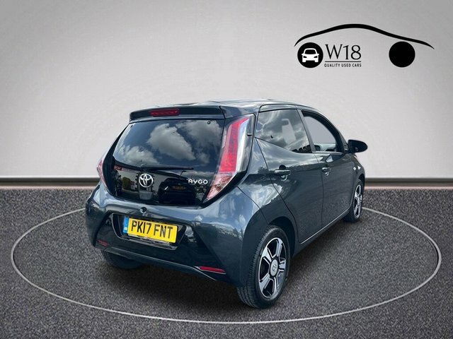 Toyota Aygo Vvt-i X-clusiv3 Hatchback PK17FNT Grey #3