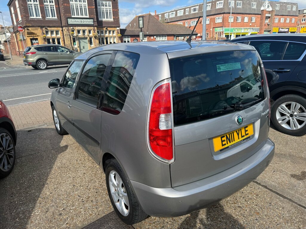 Skoda Roomster 1.2 Tsi Se Mpv Dsg Euro 5 105 Ps Beige #4