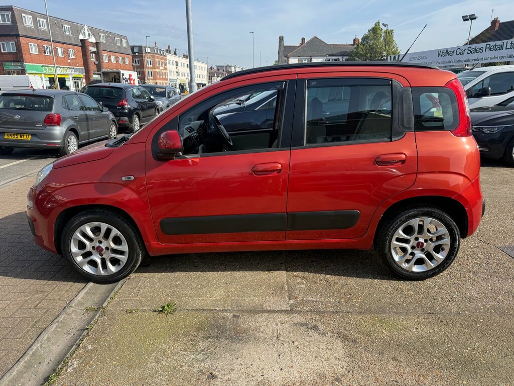 Fiat Panda 1.2 Lounge Hatchback Euro 6 69 BT15ZVH Red #6
