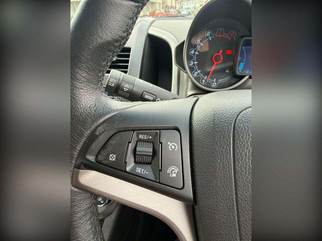 Chevrolet Aveo Aveo Ls Black #28