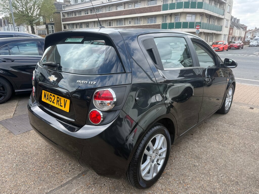 Chevrolet Aveo Aveo Ls Black #4