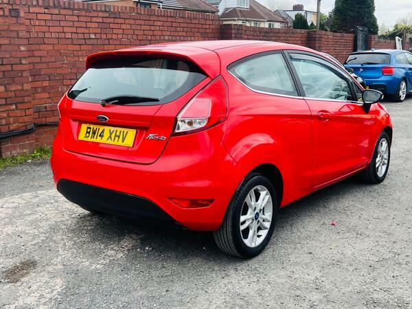 Ford Fiesta 1.25 Zetec Euro 5 BW14XHV Red #2