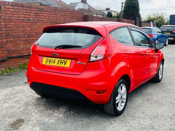 Ford Fiesta 1.25 Zetec Euro 5 BW14XHV Red #4