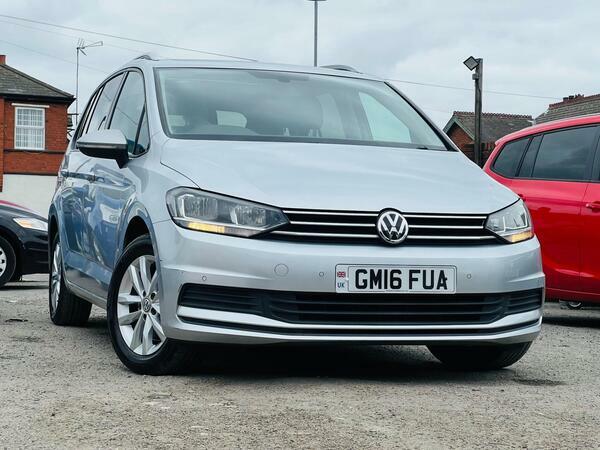 Volkswagen Touran 1.6 Tdi Bluemotion Tech Se Family Dsg Euro 6 Ss Silver