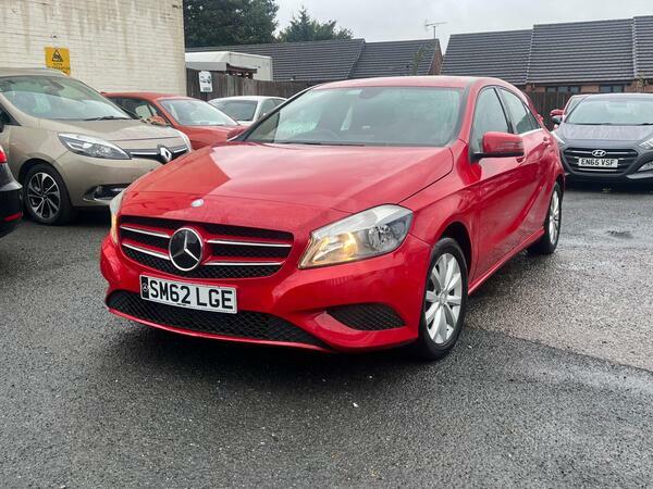 Mercedes-Benz A Class 1.5 A180 Cdi Blueefficiency Se Euro 5 Ss Red #4